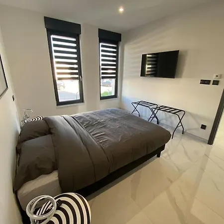 Princesse Neuve & Grand Standing !