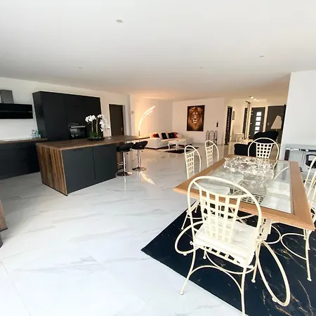 Princesse Neuve & Grand Standing !